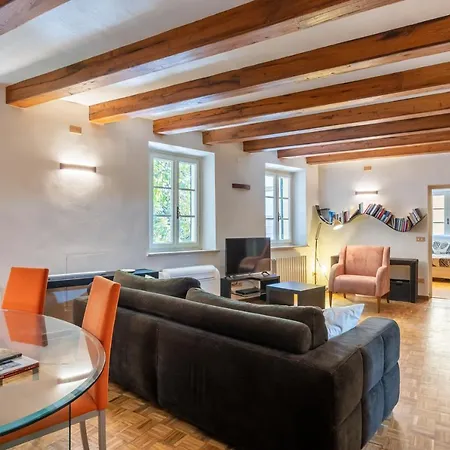 Piazza Napoleone Lovely Central Apartment Lucca Buitenkant foto